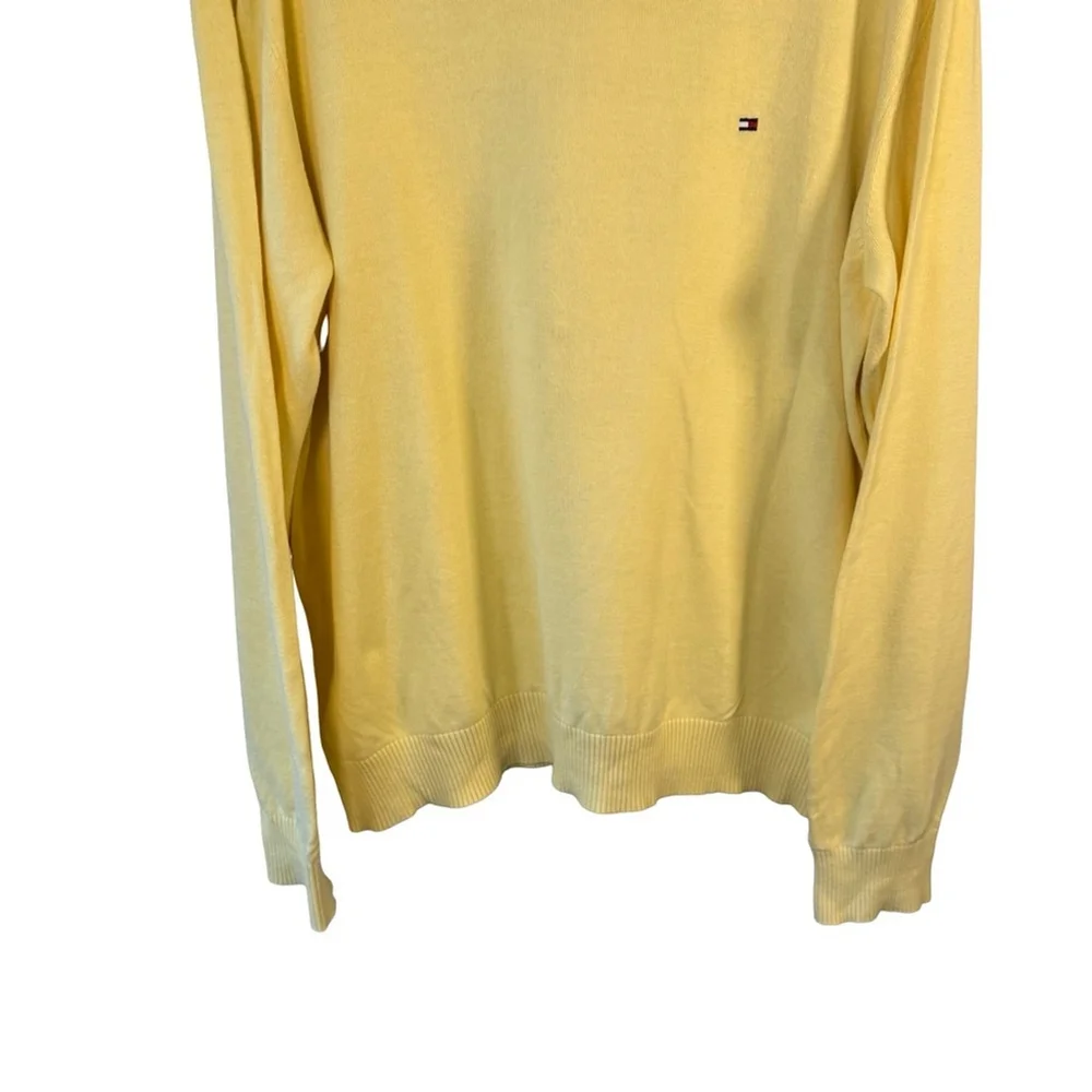 Tommy Hilfiger Men's V-Neck Sweater in Bright Yellow Size XL Classic Preppy